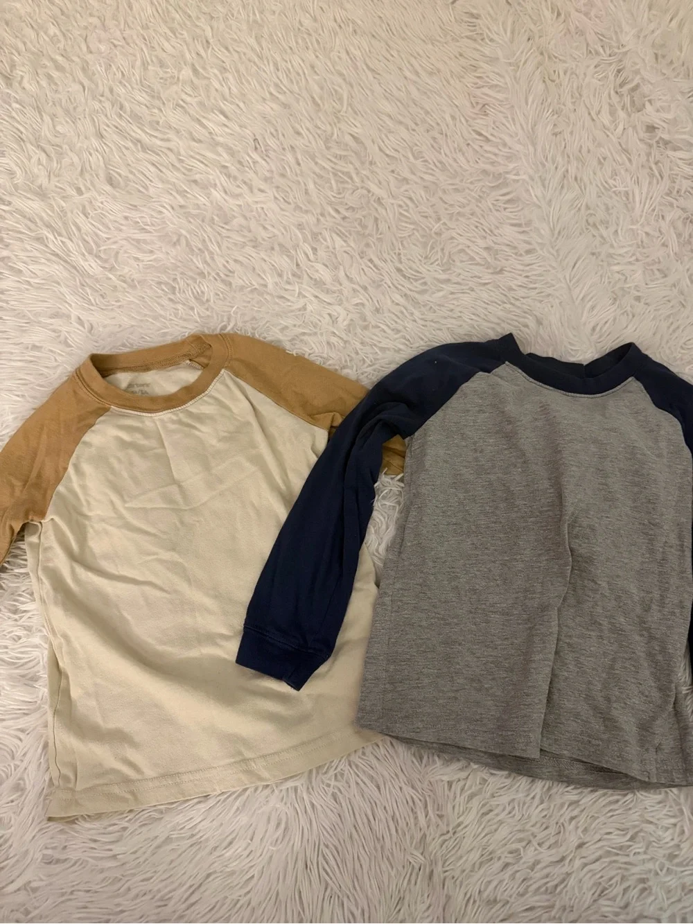Boys 5T Long Sleeve Raglan Shirt Bundle Carter's Neutral 2 Pack